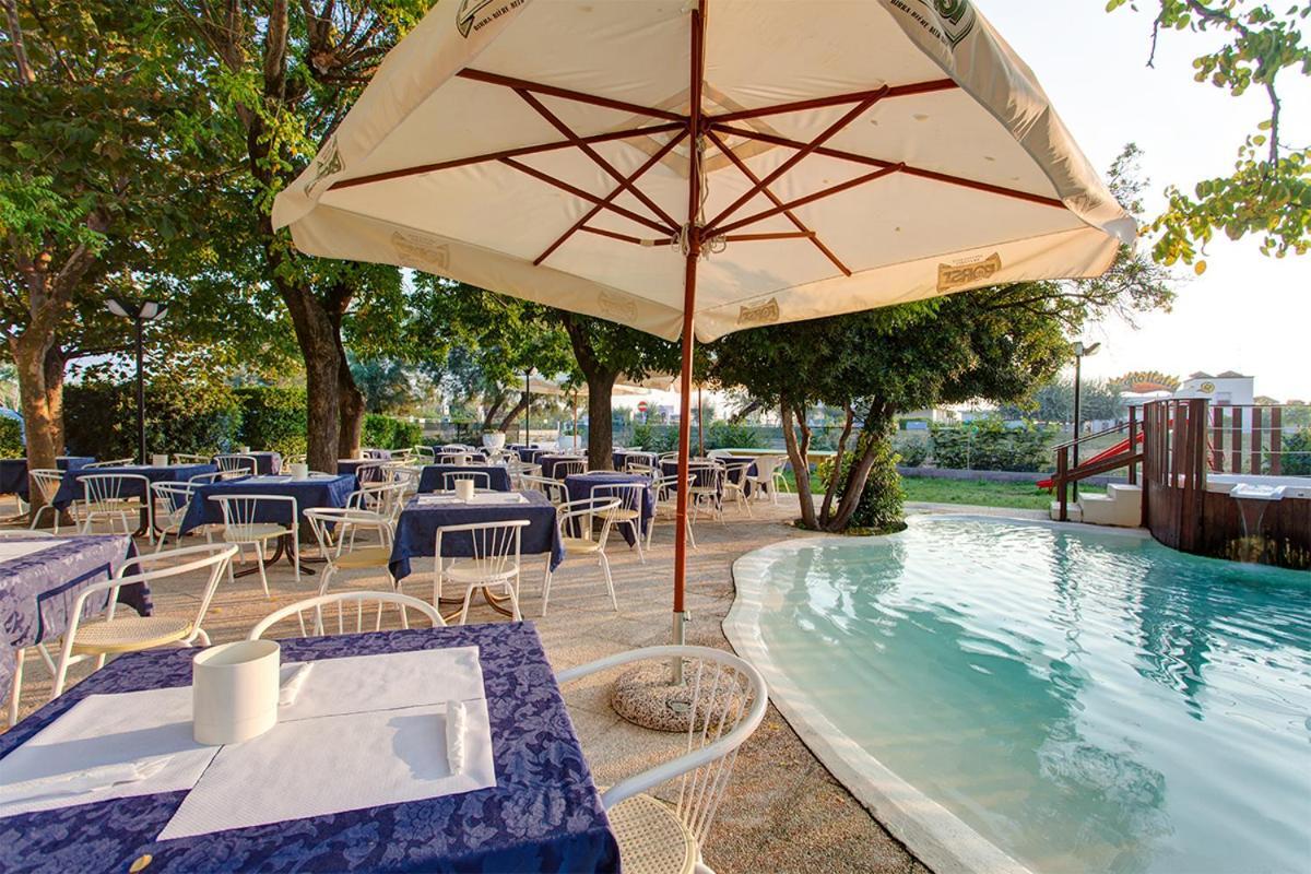 Hotel Eritrea チェゼナーティコ エクステリア 写真